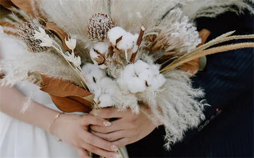 2032年10月26日领证黄历查询