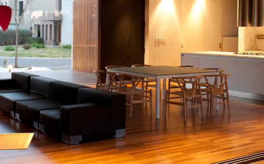 2028年12月23日乔迁黄历查询