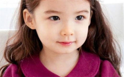 2026.07.05生的周姓女宝宝取名常见误区与高分名字推荐