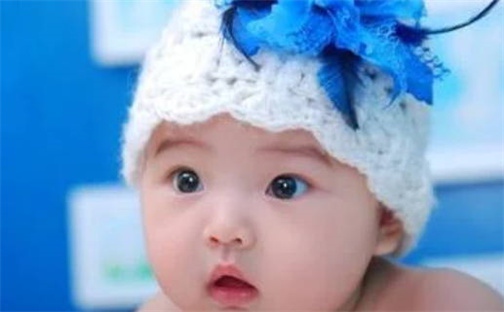 梁姓男生如何取一个阳光活泼的好名字？