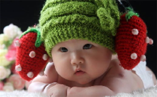 梁姓女生清新自然名字精选493个，好听有寓意